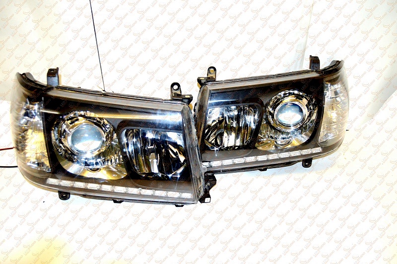 Светодиодные фары Toyota Land Cruiser 100 06